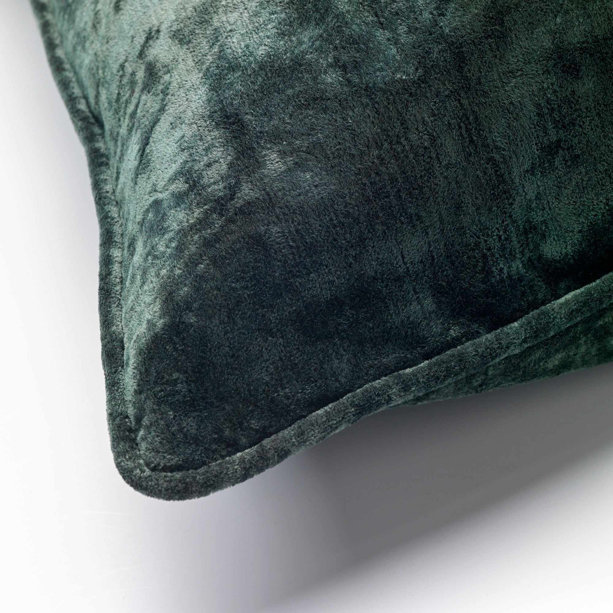 CHLOE | Cushion | 50x50 cm Mountain View | Green | Hoii | With luxury inner cushion