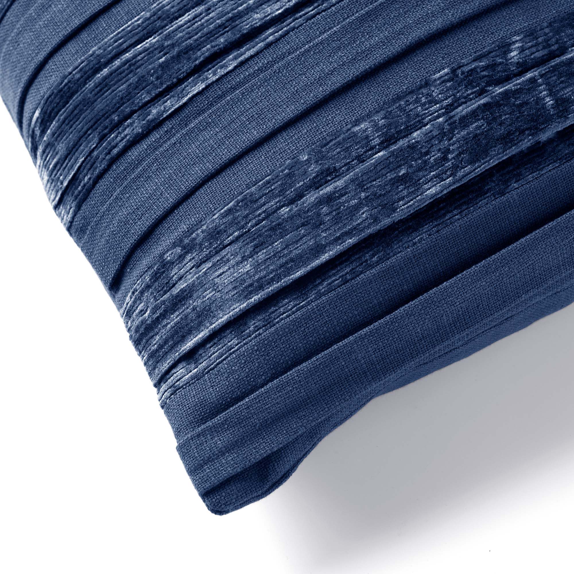 ESTELLA | Sierkussen |  40x60 cm Insignia Blue | Blauw | Hoii |  met GRS verenvulling