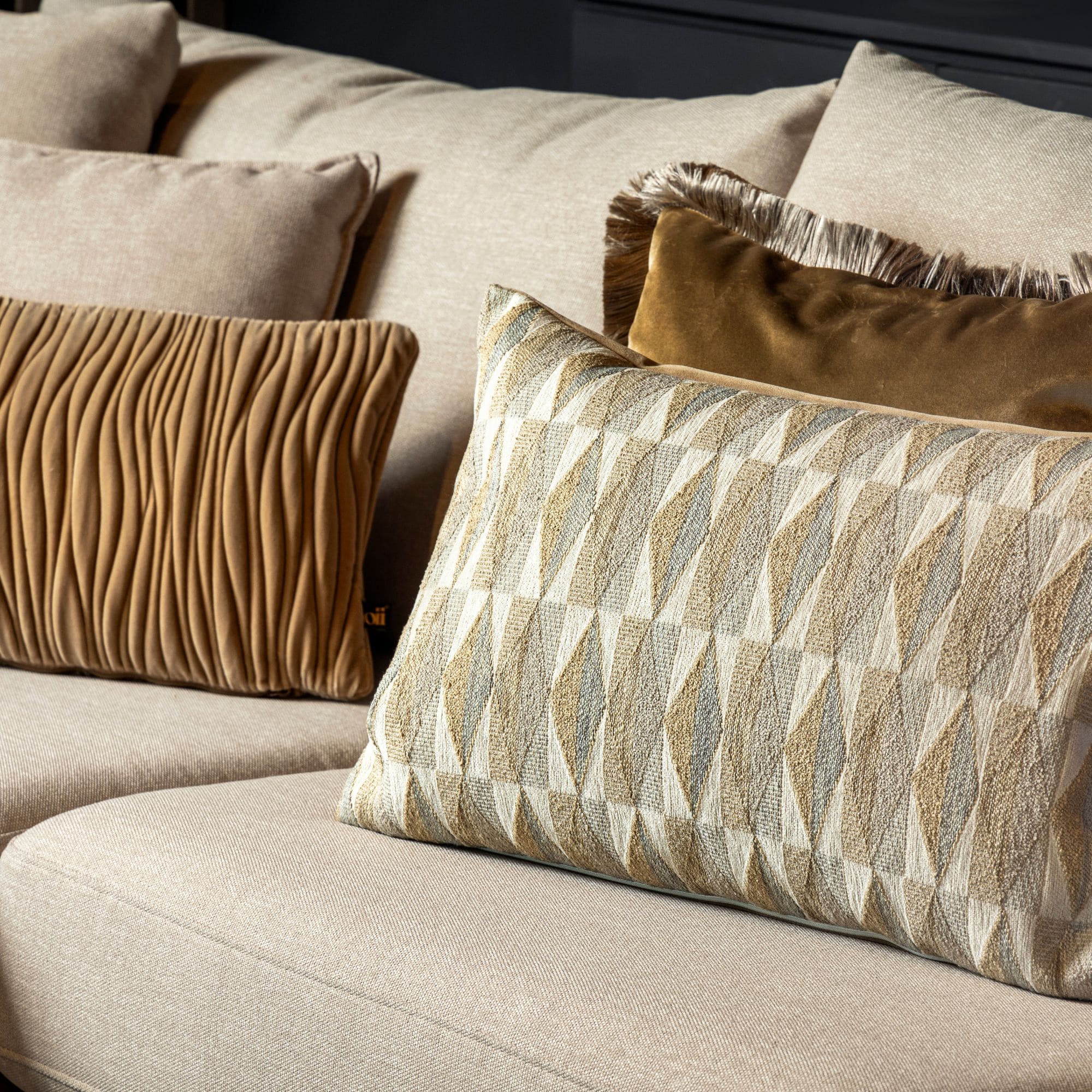 JEANETTE | sierkussen 30x50 cm | Doeskin | bruin | Hoii