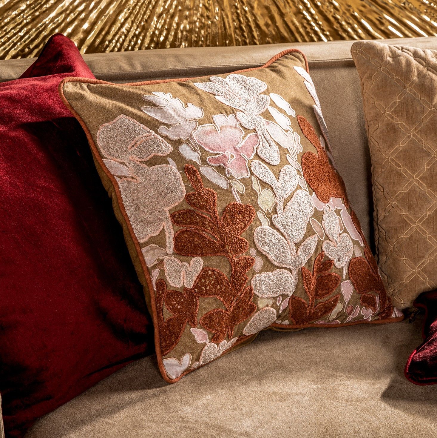 TREND SET AUTUMN RED |  Cushions |  Set of 2 |  45x45/50x50 cm Merlot | Red | Hoii | with GRS feather filling