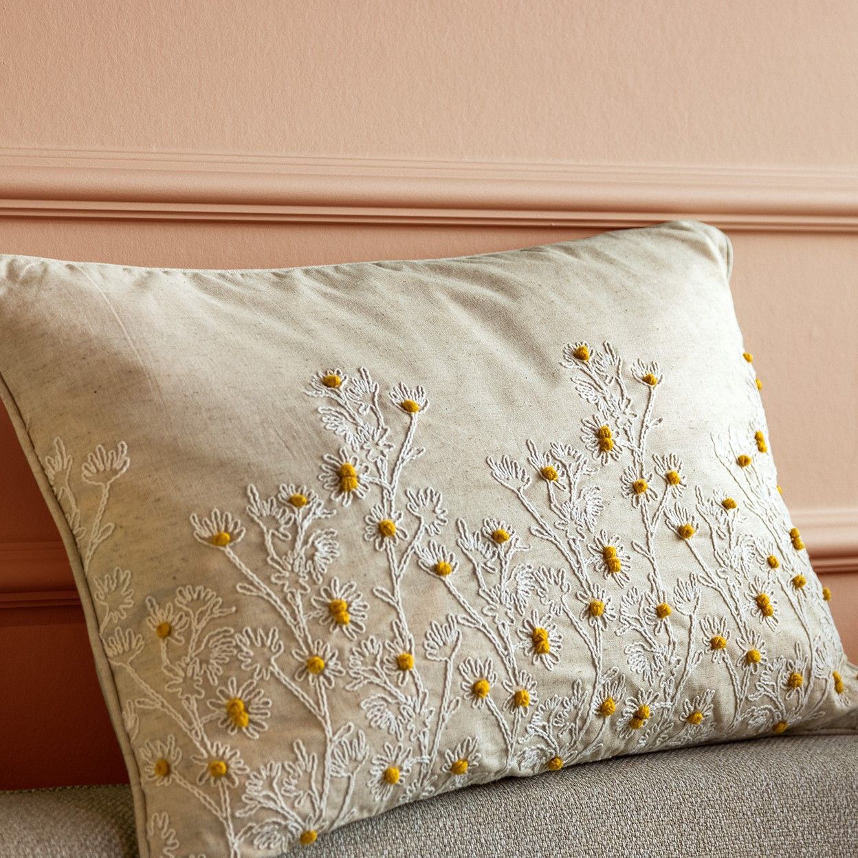 CAMILLA | Cushion | 40x60 cm Pumice Stone | Beige | Floral print | Hoii | With luxury inner cushion