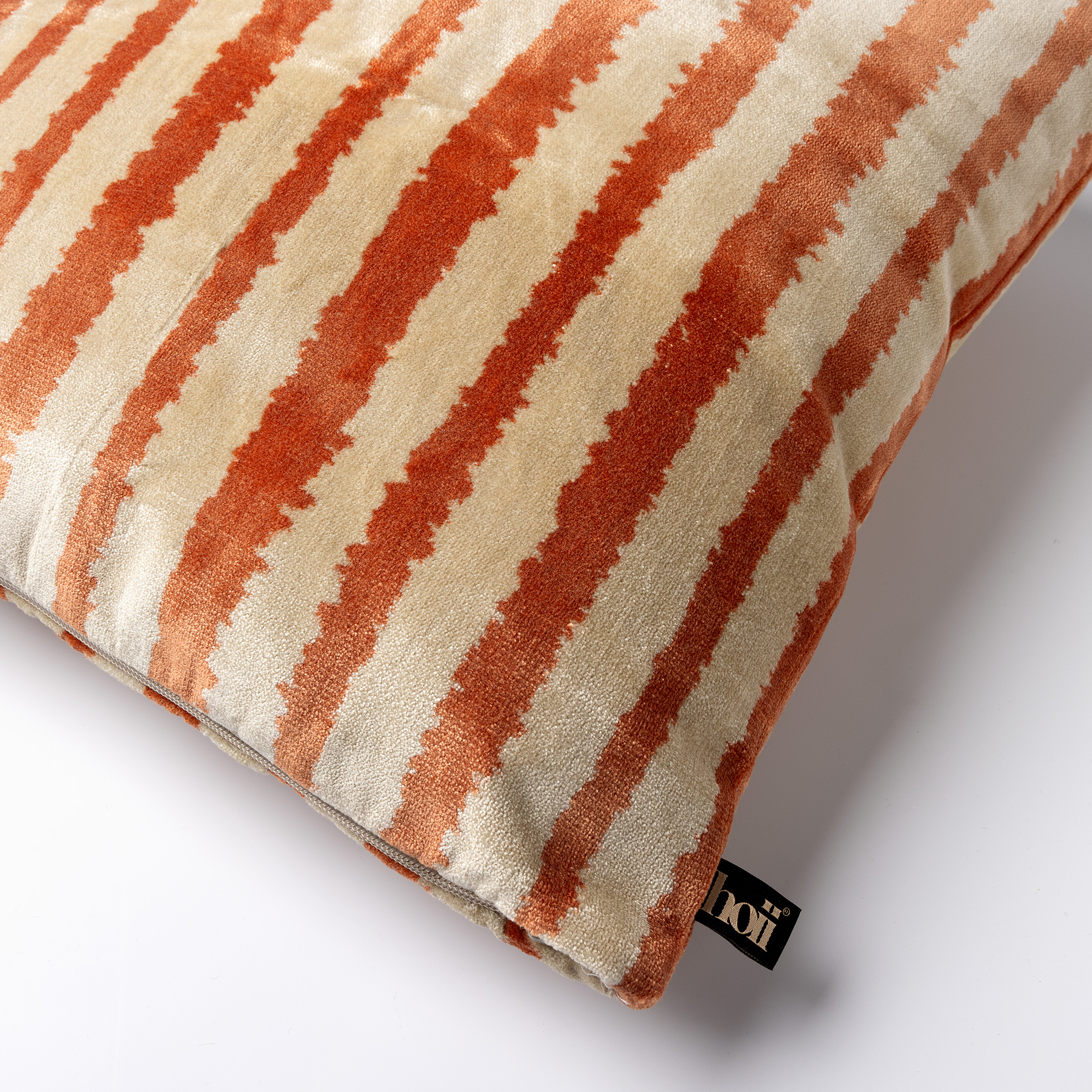 LORENZO | Cushion |45x45 cm Potters Clay | Orange | Velvet | Hoii |With luxury inner cushion