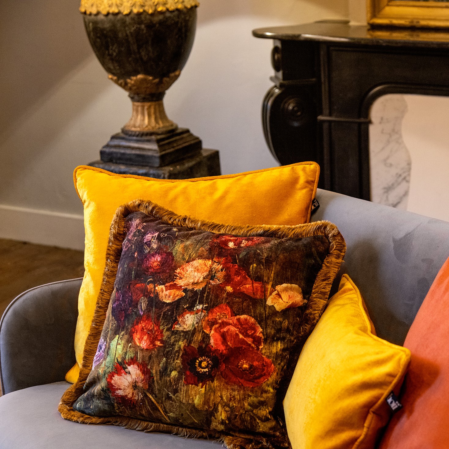 VERONA | Coussin | 45x45 cm Tobacco Brown | Marron | Velours | Hoii | Avec un rembourrage luxueux