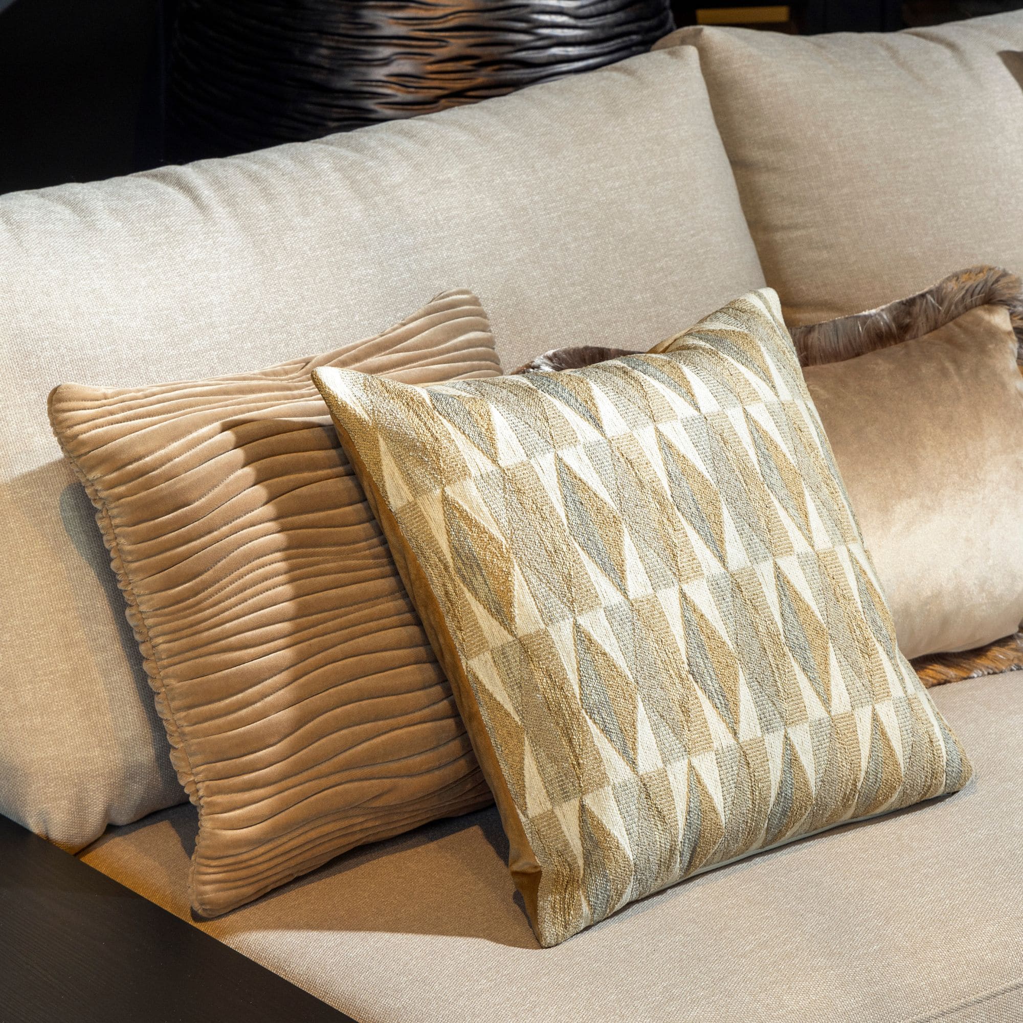 JEANETTE | sierkussen 30x50 cm | Doeskin | bruin | Hoii