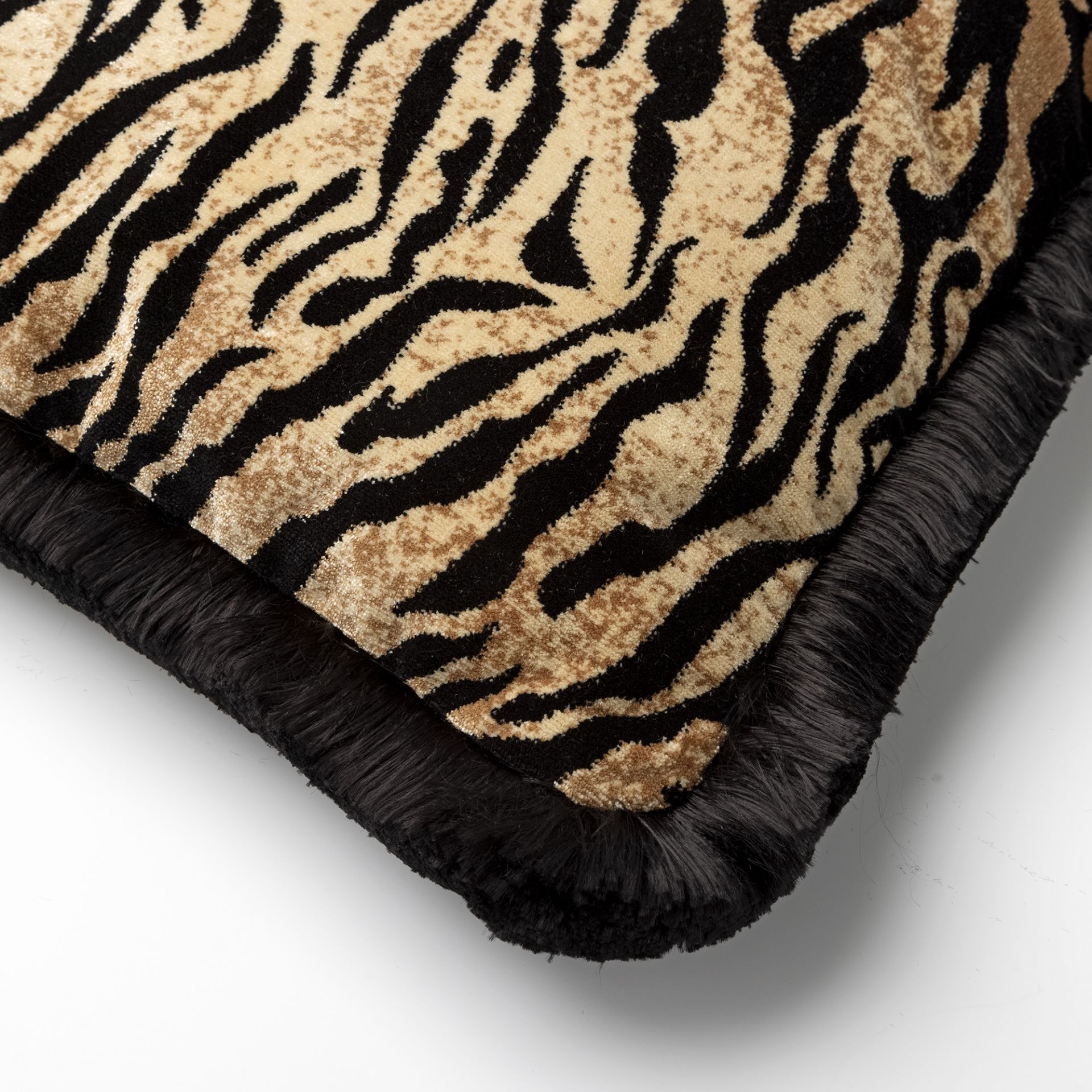 ELEONORA | Cushion | 45x45 cm Pumice Stone | Beige | Velvet | Animal print | Hoii |With luxury inner cushion