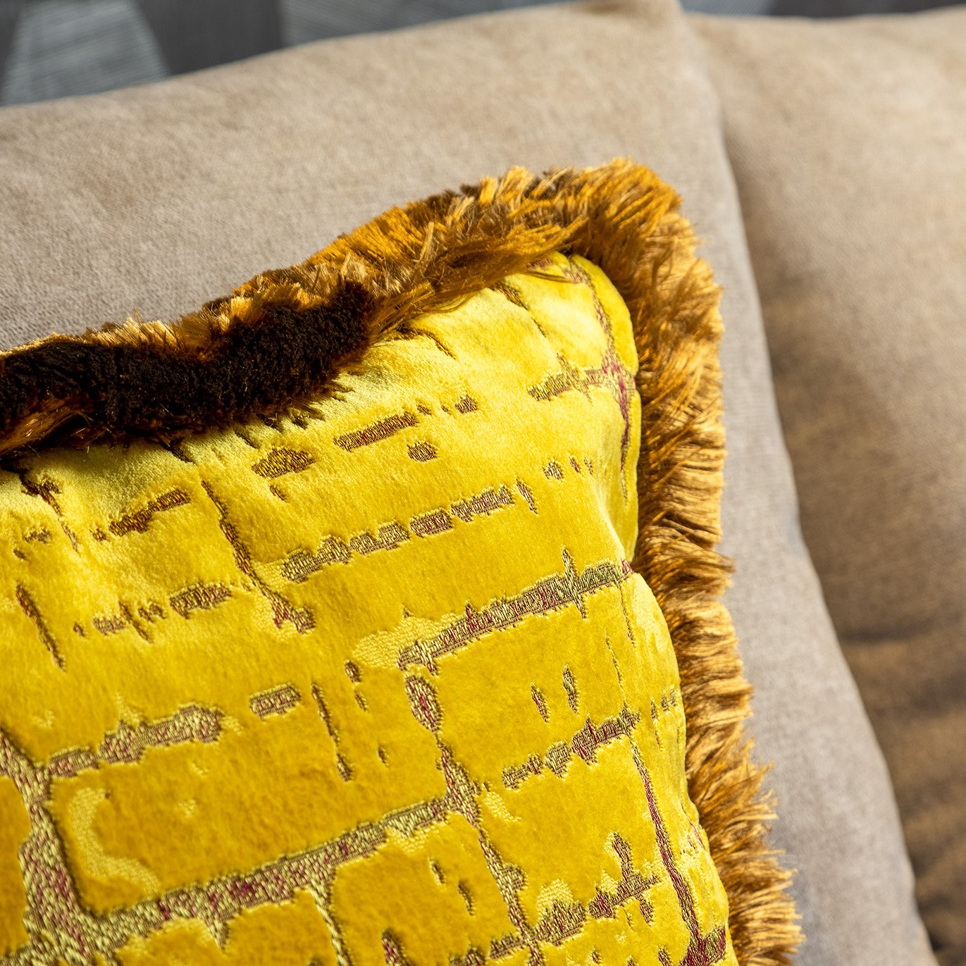 POSEIDON | Coussin | 45x45 cm Golden Glow | Jaune | Hoii | Avec un rembourrage luxueux
