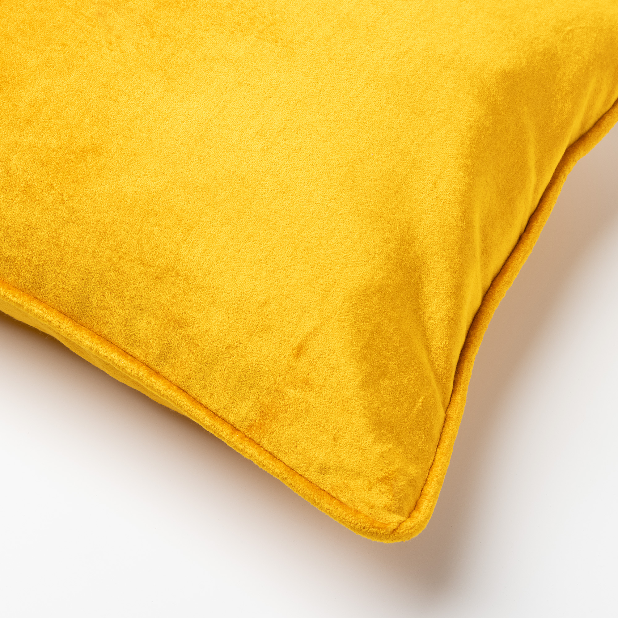 CHLOE | Cushion | 50x50 cm Golden Glow | Yellow | Hoii | With luxury inner cushion