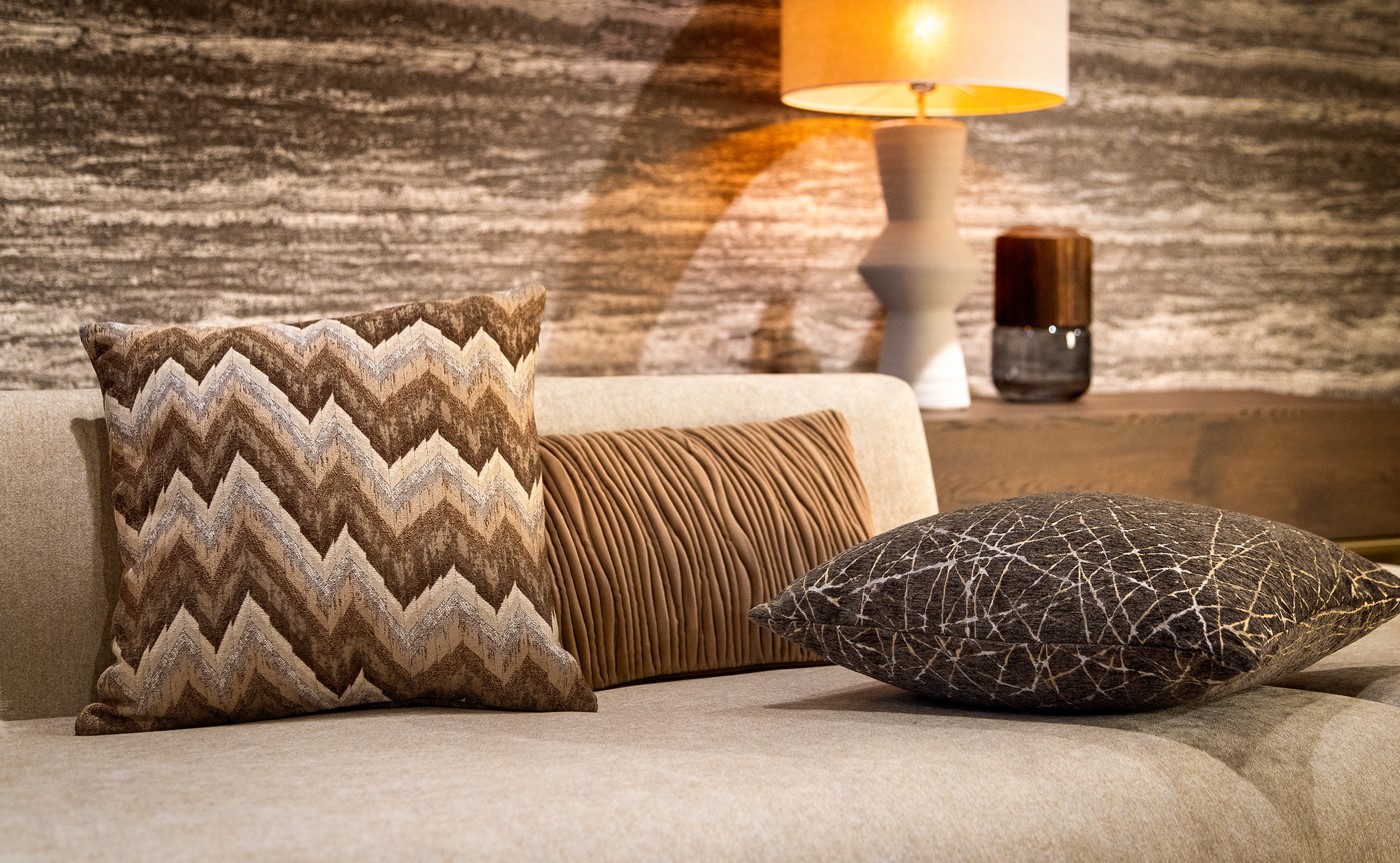 MARCELLO | Sierkussen 45x45 cm | Pumice stone | Bruin | Hoii | Met luxe binnenkussen 